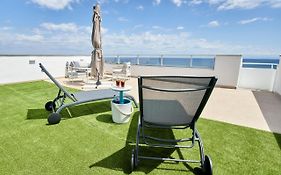 Penthouse With Stunning View And Rooftop Terrace